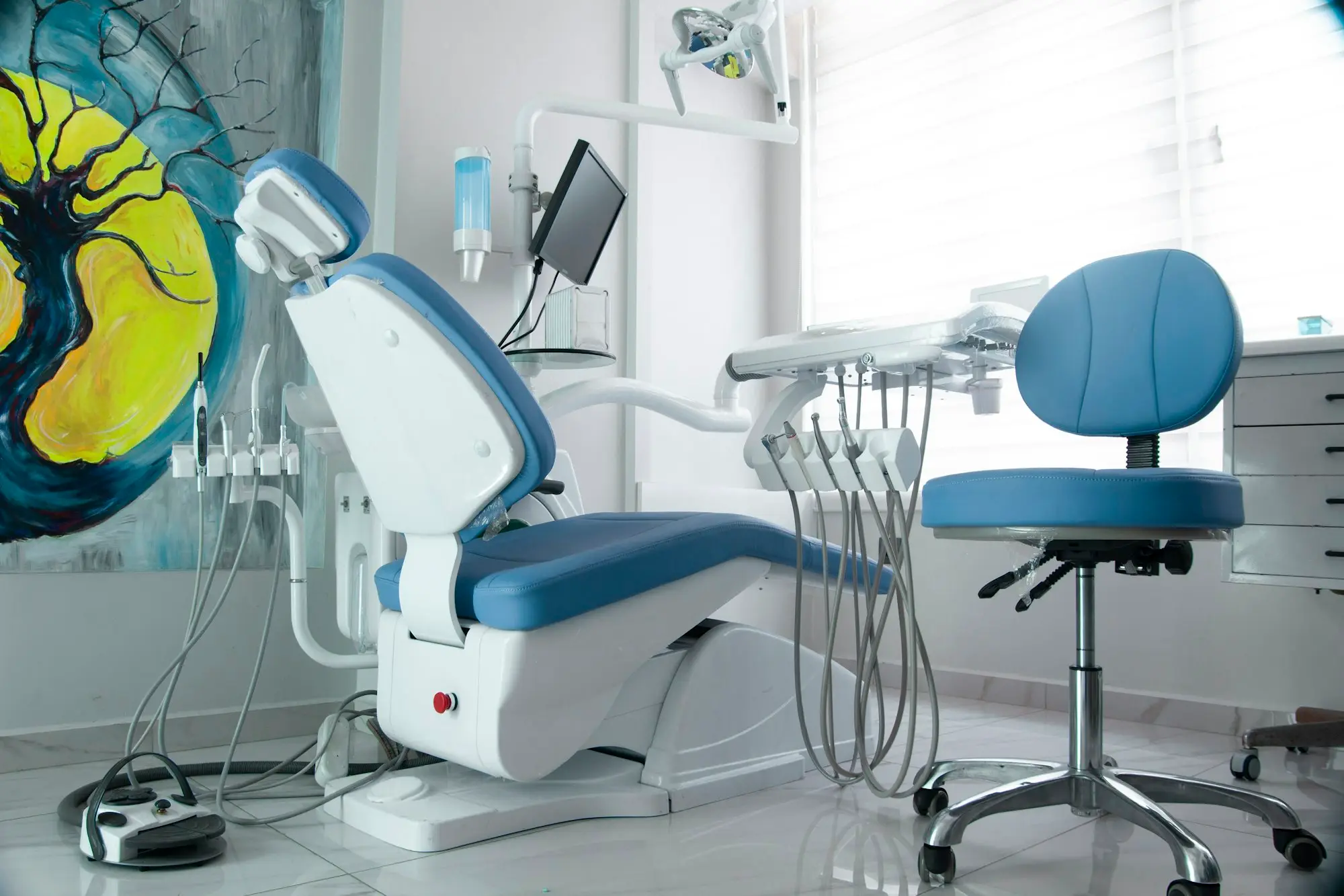 Dental surgery chair practice